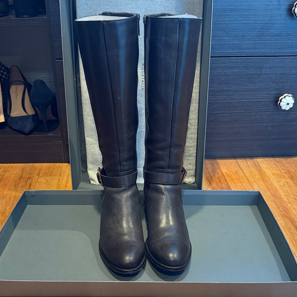 Brown Knee-High Leather Boots